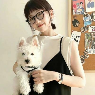 月亮中的亚马逊女人